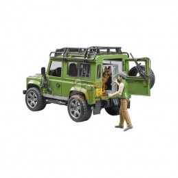 U02587; BRUDER; Break Land Rover Defender avec forestier et chien; pièce detachée